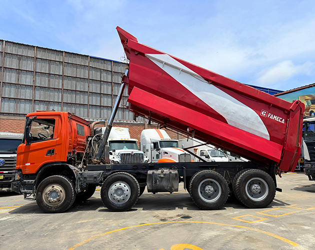 Volquete Scania G540 B8X4