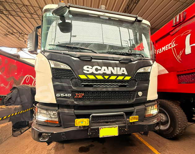 Volquete Scania G540 B8X4