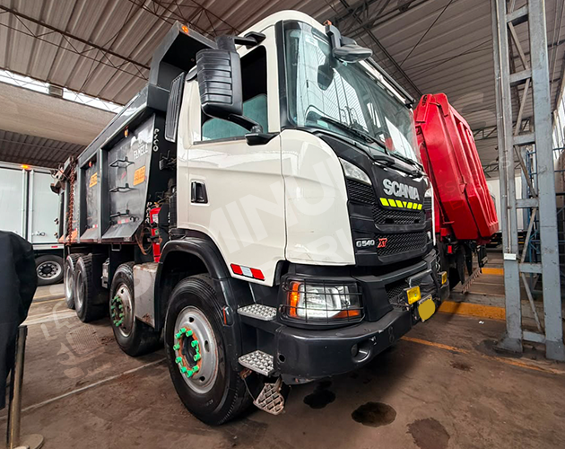 Volquete Scania G540 B8X4