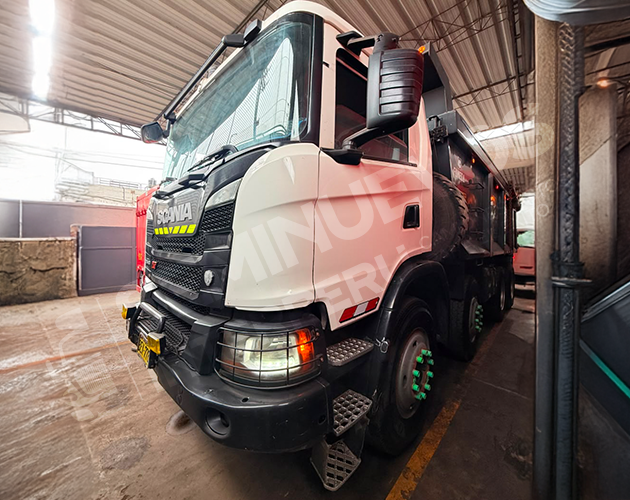 Volquete Scania G540 B8X4